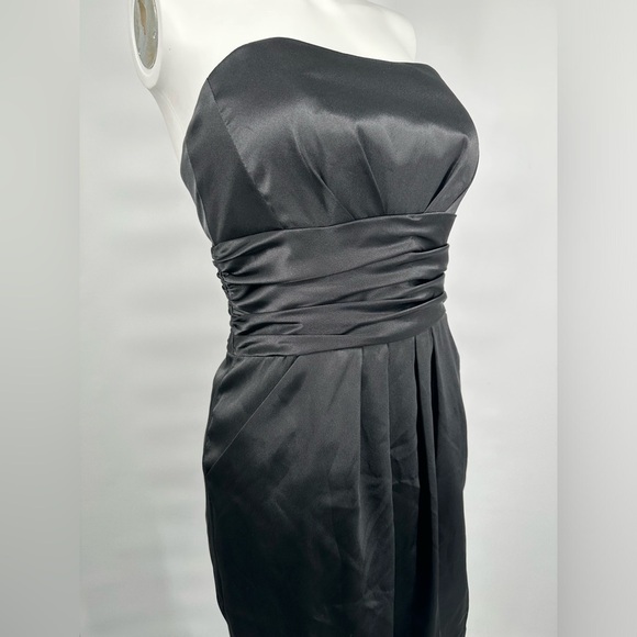 David’s Bridal Cocktail Length Cummerbund Waist Dress - Picture 4 of 11